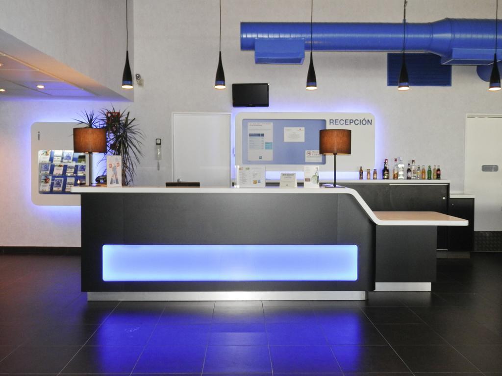 Ibis Budget Madrid Alcala De Henares La Dehesa Экстерьер фото